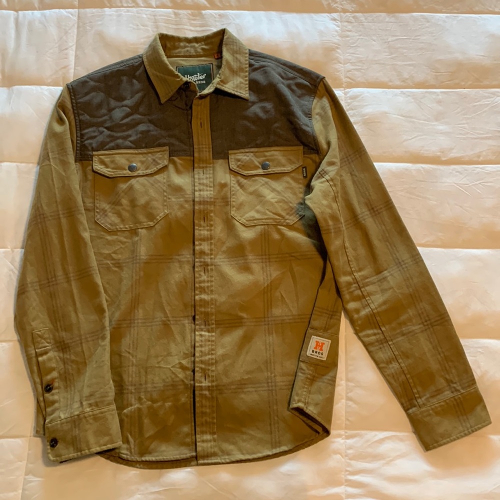 Howler Bro’s Quintana Quilted Flannel - Size Small